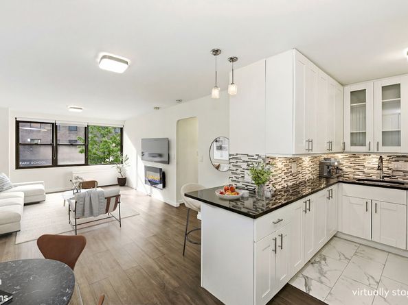 305 East 40th Street 3E, New York NY 10017