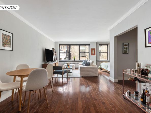 49 West 12th Street 8A, New York NY 10011