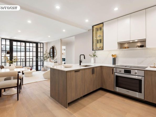 25-23 Newtown Avenue 2E, Queens NY 11102
