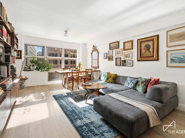 321 East 45th Street 7G, New York NY 10017