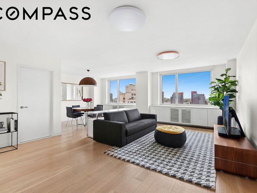 301 West 53rd Street 18A, New York NY 10019