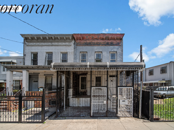 589 Hinsdale Street