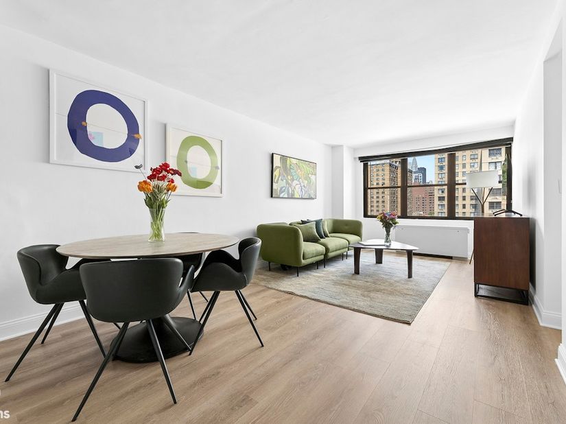 245 East 25th Street 12L, New York NY 10010