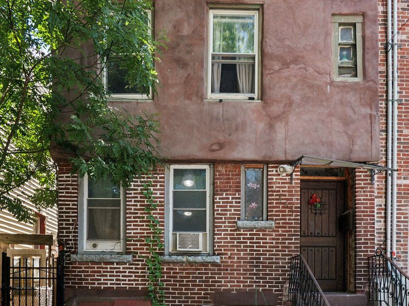 464 East New York Avenue, Brooklyn NY 11225