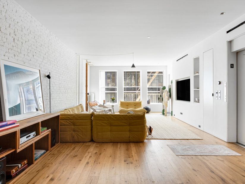 64 Grand Street 5, New York NY 10013