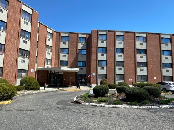 1700 Broadbridge Avenue A16, Stratford CT 06614