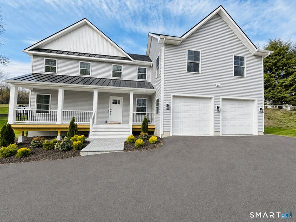 100 Tashua Road, Trumbull CT 06611