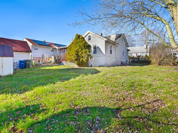 73 Carlson Avenue, Bridgeport CT 06606