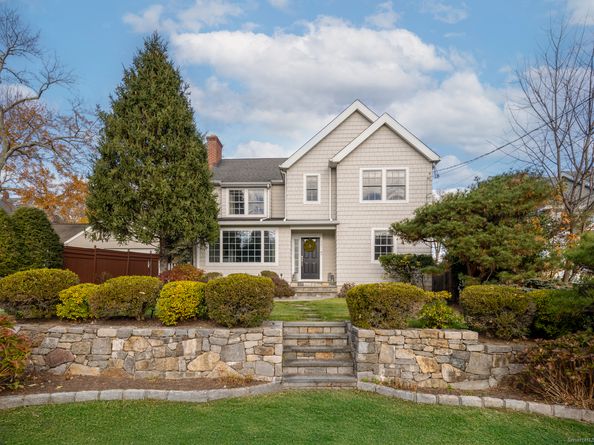 77 Maple Street, Darien CT 06820
