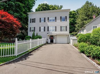 26 Abbott Avenue