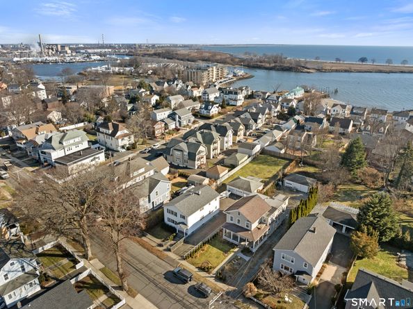 318-316 Grovers Avenue, Bridgeport CT 06605