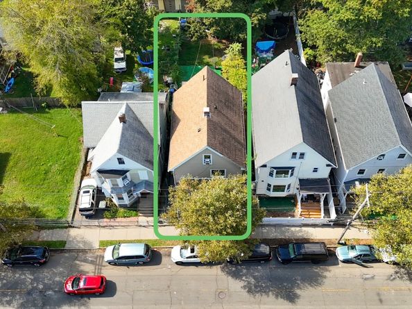 147 Helen Street, Bridgeport CT 06608