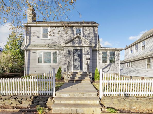 88 Brewster Street, Stratford CT 06614