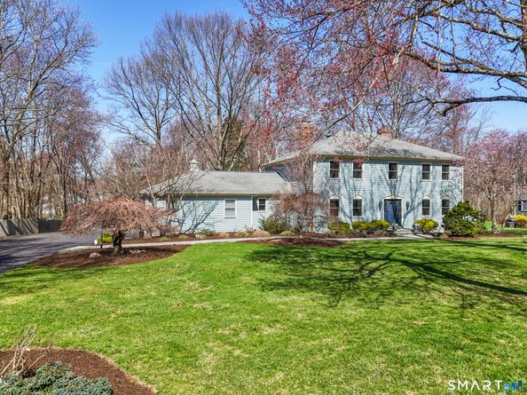 21 Shawnee Lane, Monroe CT 06468