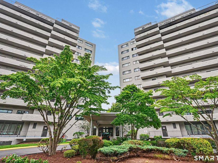 3200 Park Avenue 4C1, Bridgeport CT 06604
