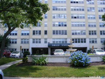 2625 Park Avenue