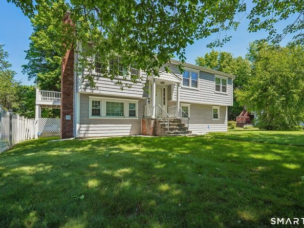11 Stuart Drive, Greenwich CT 06870