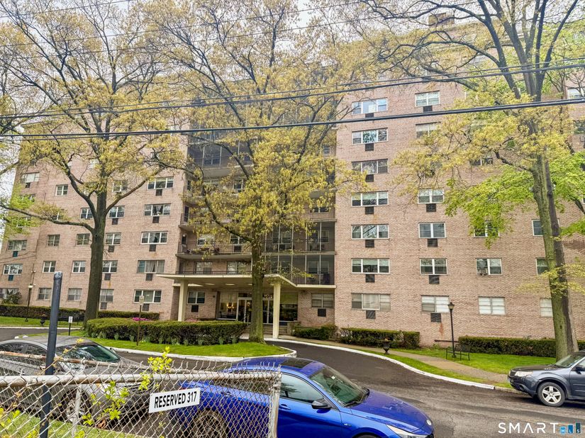 25 Cartright Street 7E, Bridgeport CT 06604