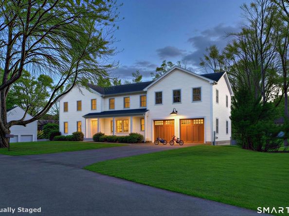 101 Applegate Road, Fairfield CT 06824