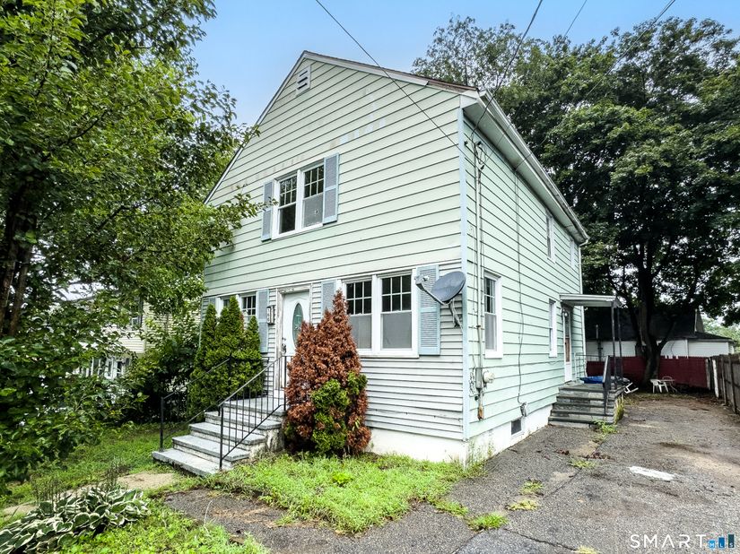166 Earl Avenue, Bridgeport CT 06606