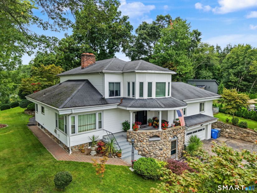 17 Little Plain Road, Trumbull CT 06611