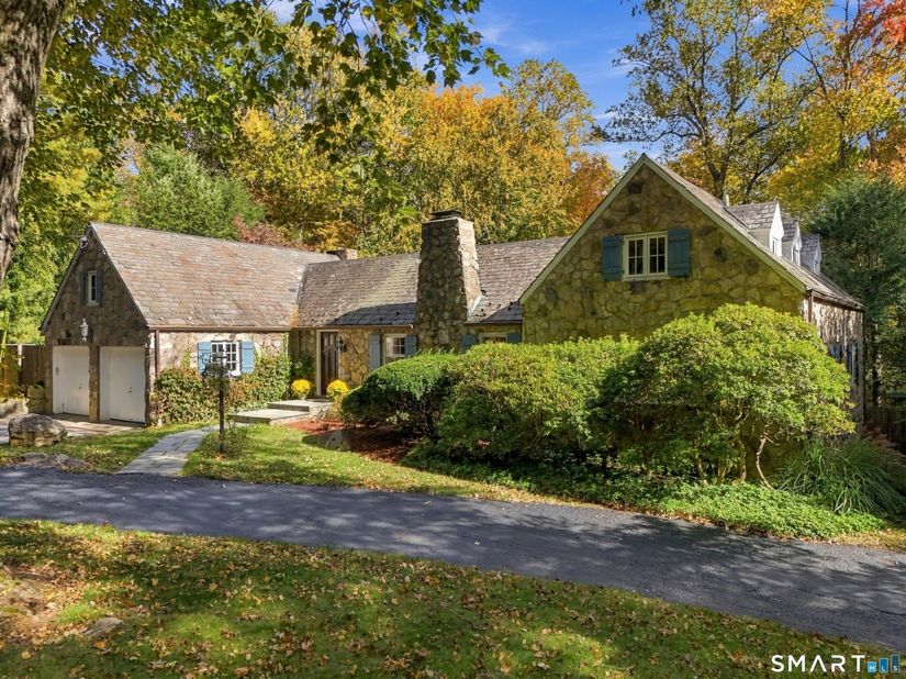 221 Hunting Ridge Road, Stamford CT 06903