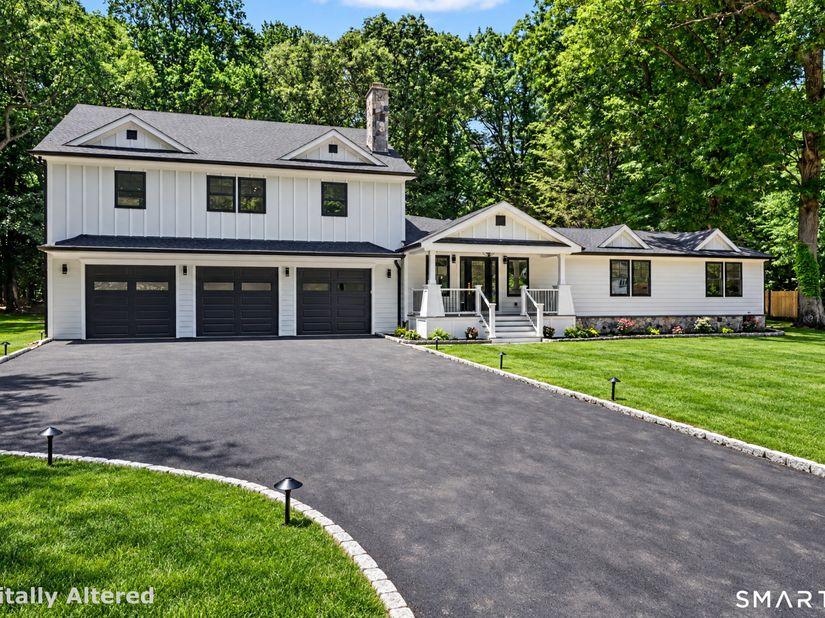 203 Wildflower Lane, Fairfield CT 06824
