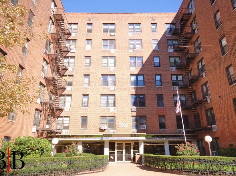 1237 Avenue Z 5W, Brooklyn NY 11235