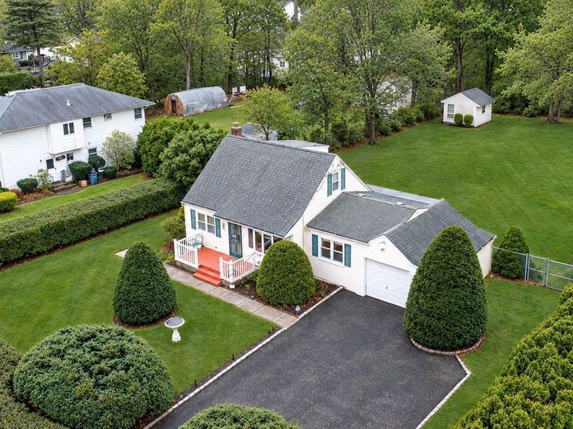 218 N Titmus Drive, Mastic NY 11950