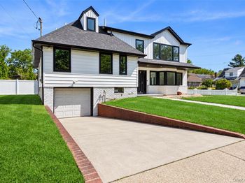 934 Eileen Terrace