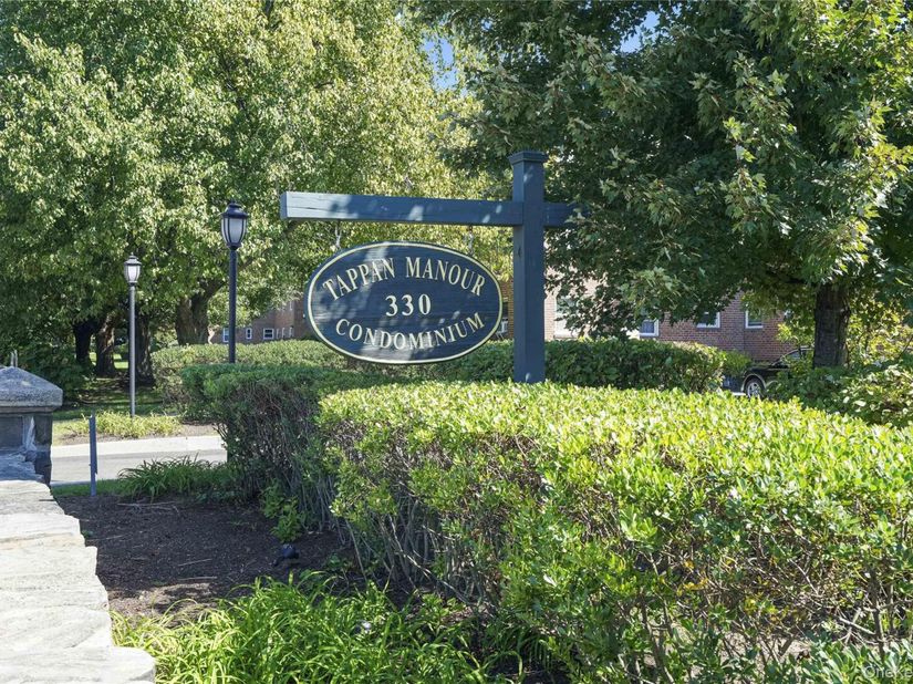 330 S Broadway D11, Tarrytown NY 10591