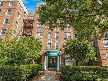 84-55 Daniels Street
