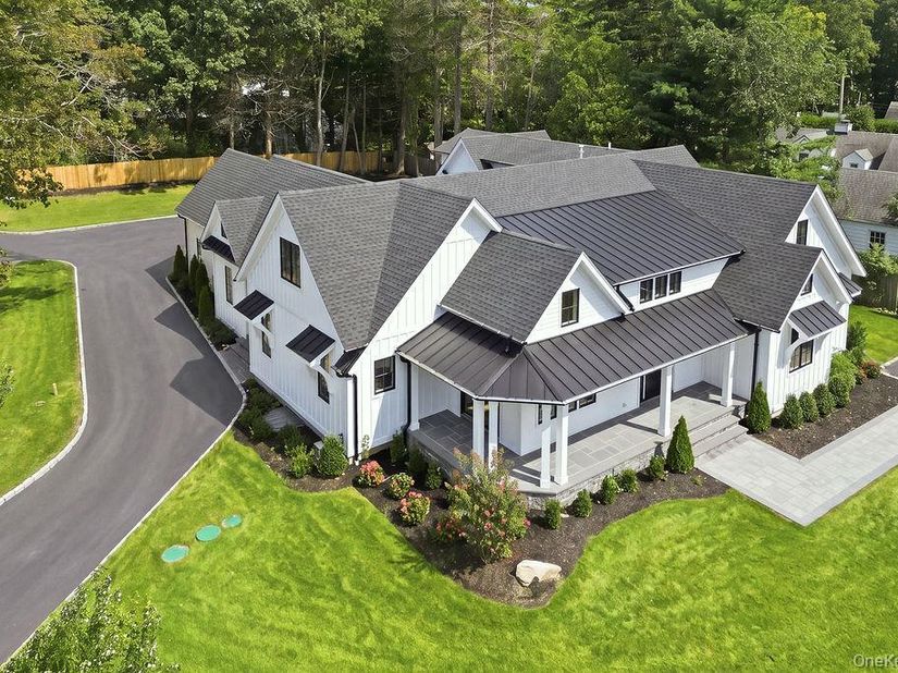 1 Timothy Lane, Huntington Station NY 11746