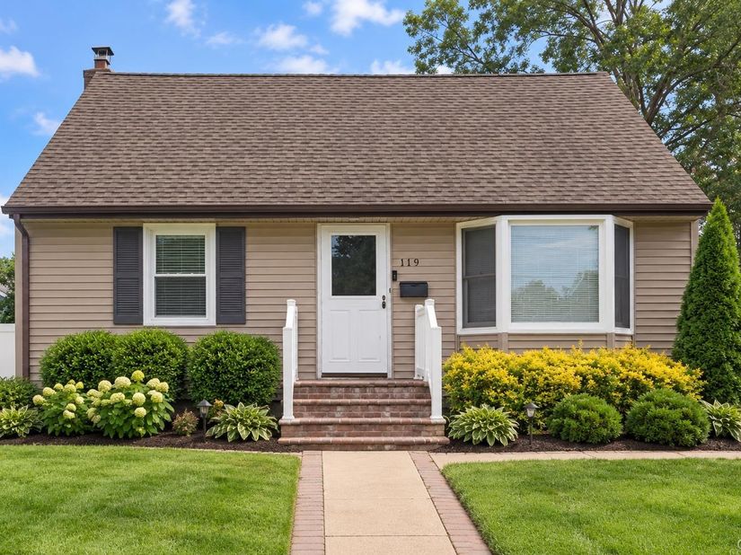 119 Doris Avenue, North Bellmore NY 11710