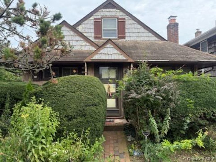 803 Ibsen Street, Woodmere NY 11598