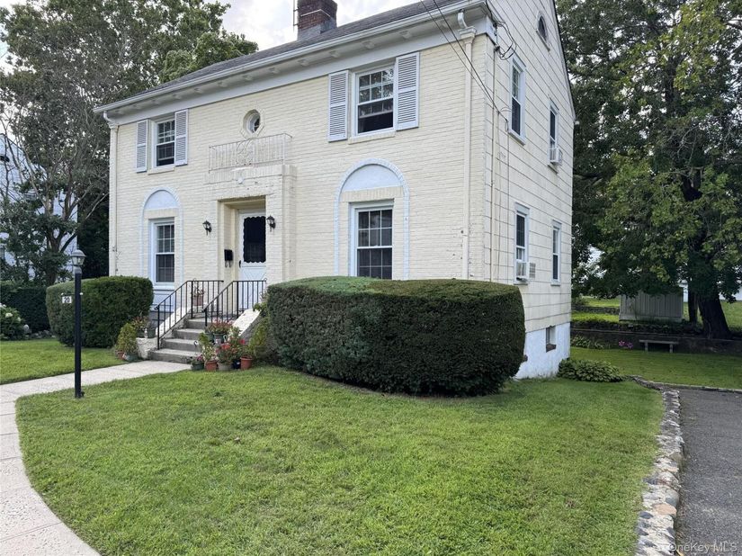 20 Elaine Terrace, Yonkers NY 10701