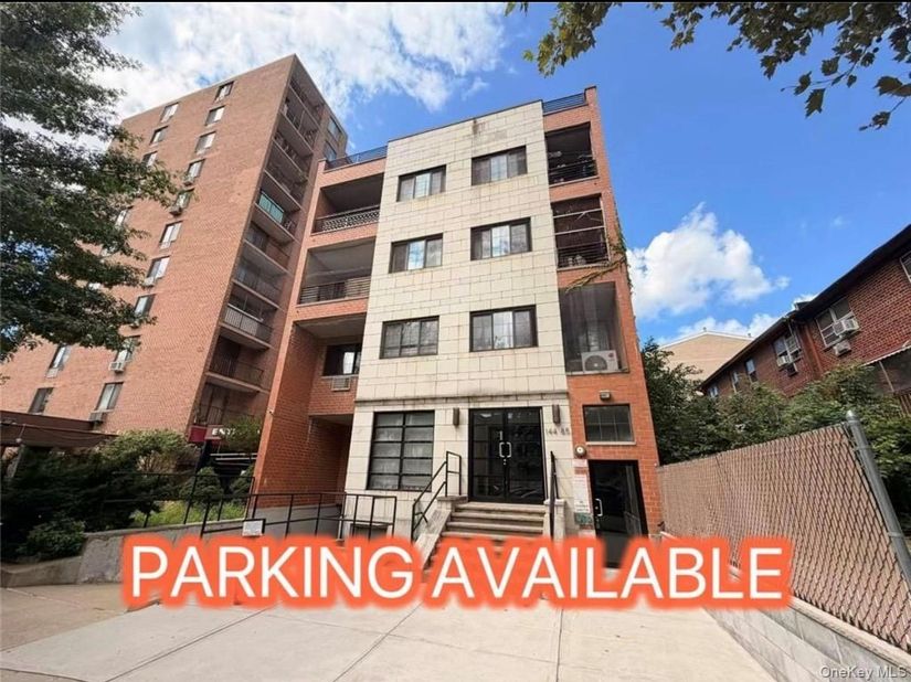 144-85 Roosevelt Avenue 3e, Flushing NY 11354