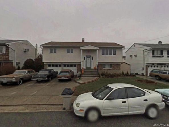 603 Nassau Avenue, Freeport NY 11520
