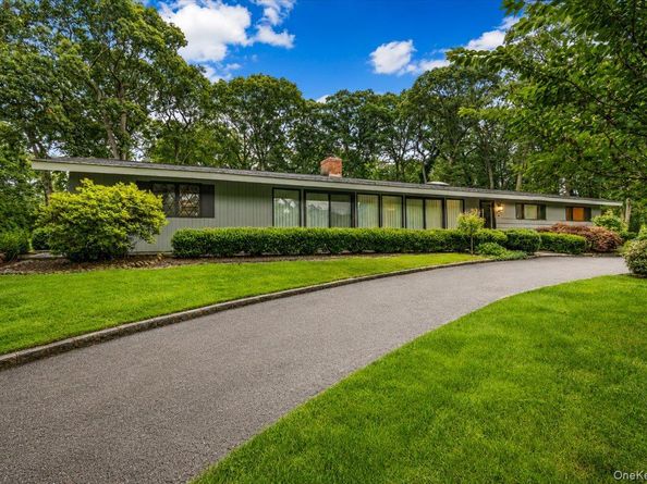 6 Cherry Lane E, Syosset NY 11791