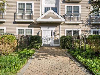 5 Minerva Place