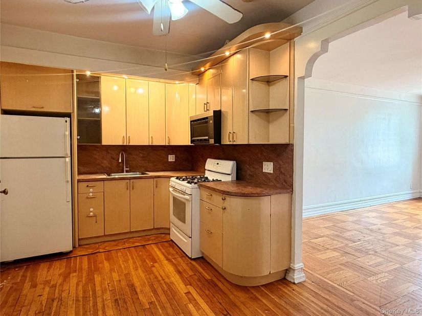 1717 Avenue N 2K, Brooklyn NY 11230