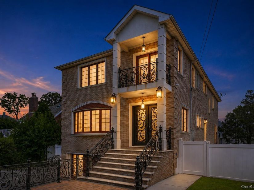 8411 Homelawn Street, Jamaica Estates NY 11432