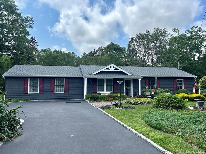 54 Madeline Road, Ridge NY 11961