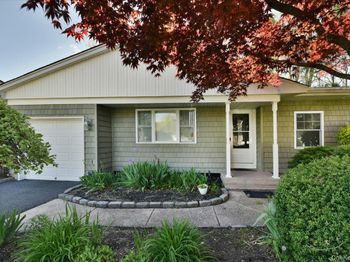 20 Dumond Place