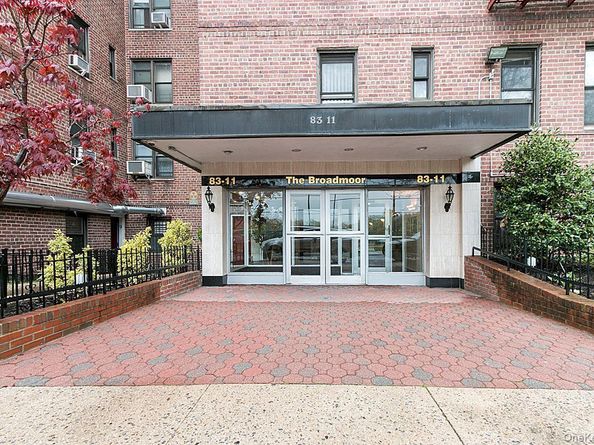 83-11 139 Street 4G, Briarwood NY 11435