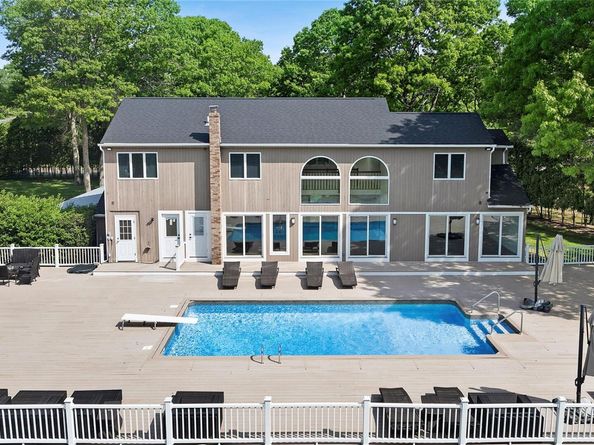 133 Old Country Road, East Quogue NY 11942