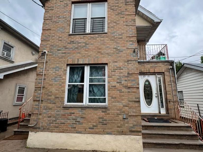 2521 94th Street, East Elmhurst NY 11369