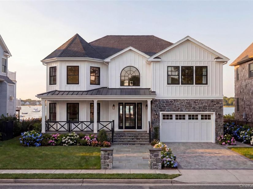 5 Division Avenue, Massapequa NY 11758