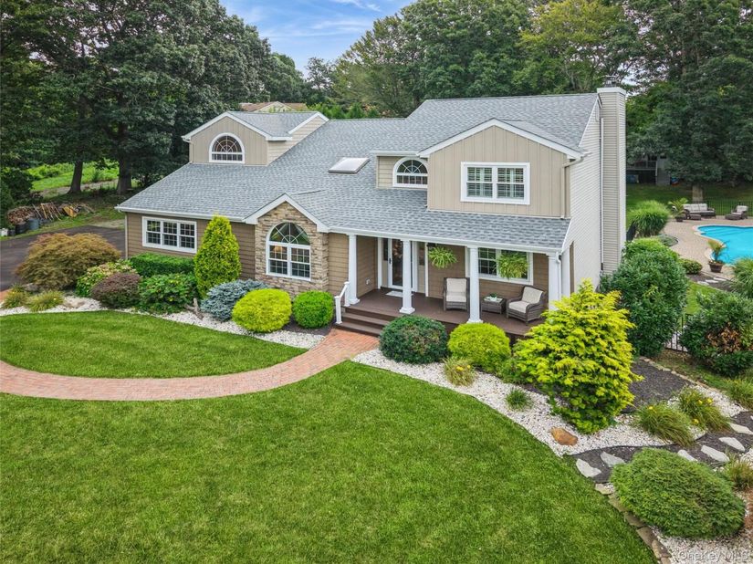 42 Adelia Path, Jamesport NY 11901