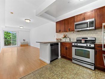 71-33 162nd Street